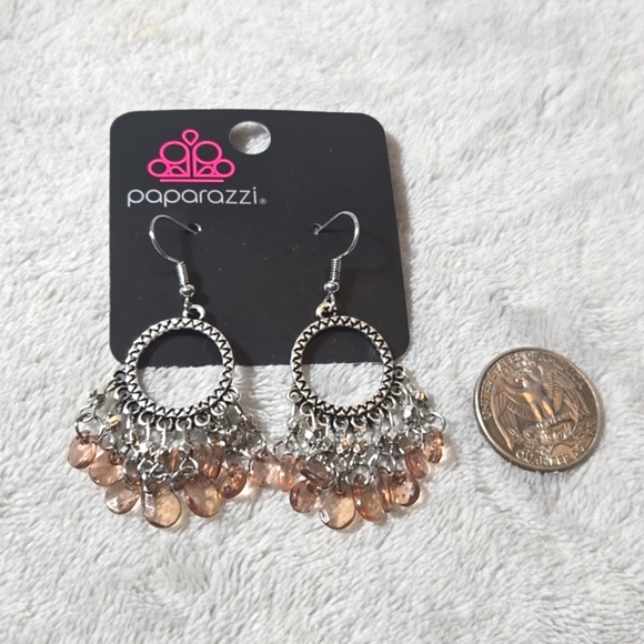 #332 NWT Paparazzi earring silver tone - Picture 4 of 4